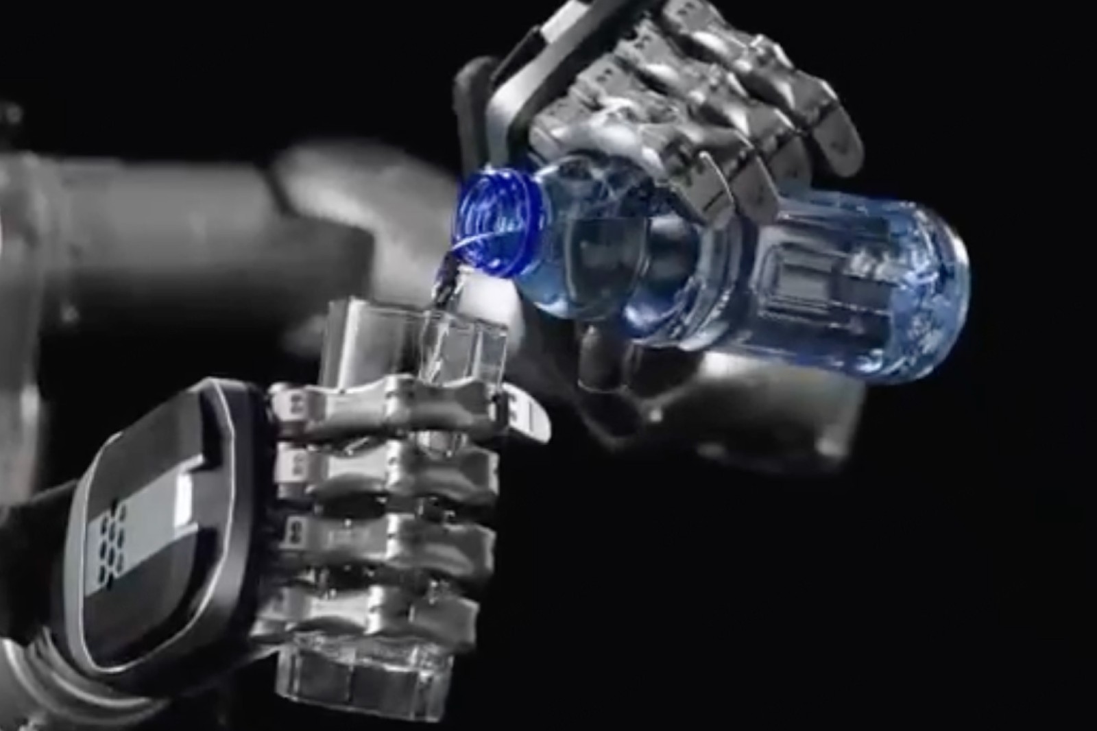 系列解读 | ag凯发旗舰厅灵巧手家族亮相：高自由度的创新突破